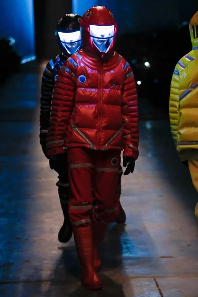 Look 44